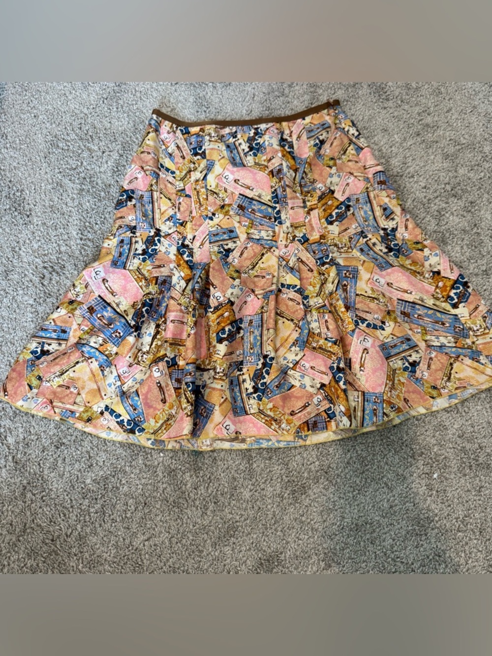 Diane Von Furstenberg  Circle Skirt - Pink, Blue, Gold Print size 6 100% silk